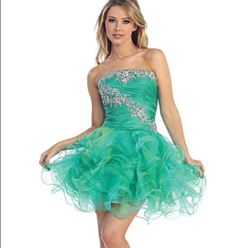 NWT Short Emerald Green Homecoming/Damas Formal Dress
